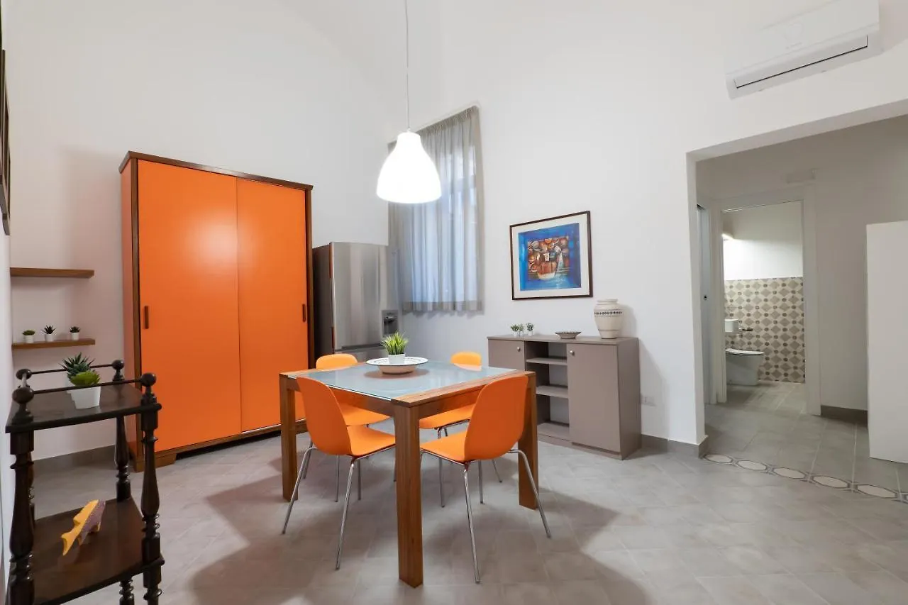 דירות קטאניה Woodenloft14